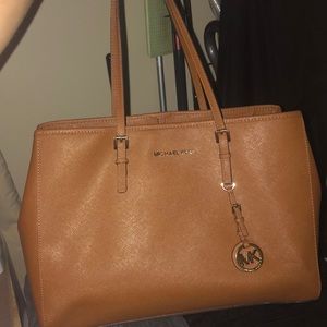 Michael Kors tote